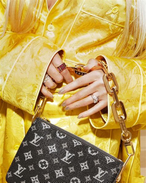 louis vuitton diamond screen